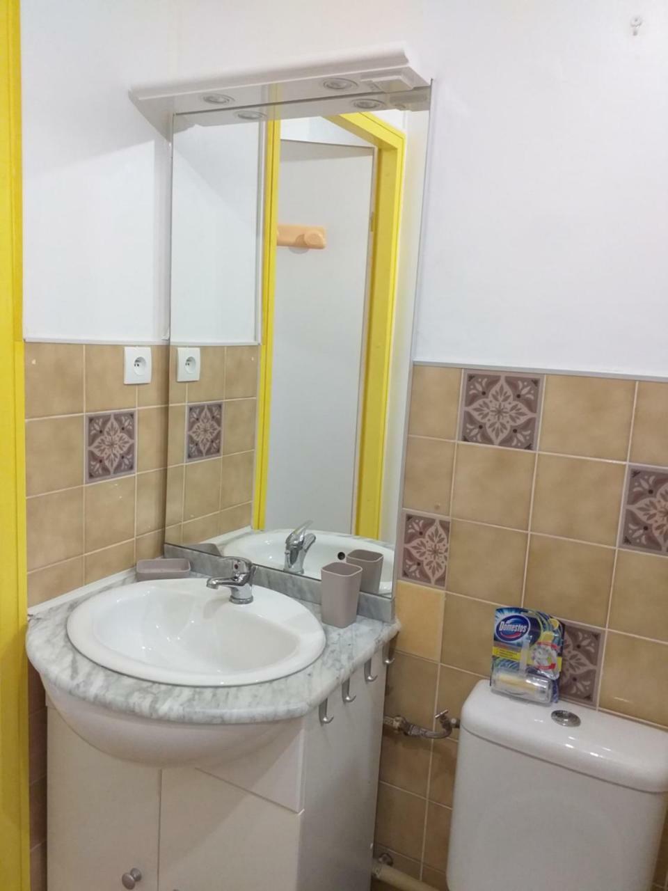 Studio De 25M2 Tout Equipe A 250M Du Bord De Mer Λα Γκραντ-Μοτ Εξωτερικό φωτογραφία